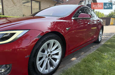 Ліфтбек Tesla Model S 2018 в 