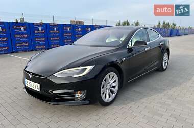 Лифтбек Tesla Model S 2018 в Виннице