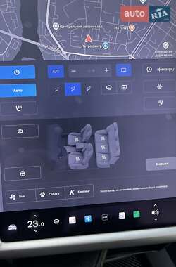 Ліфтбек Tesla Model S 2018 в 
