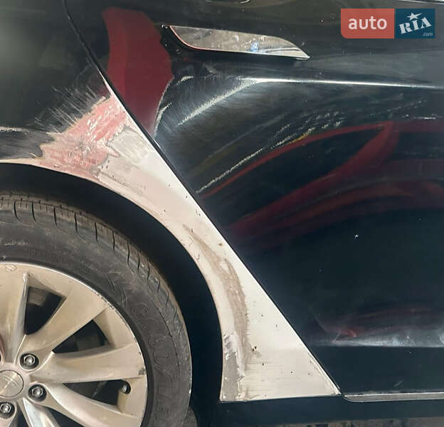 Лифтбек Tesla Model S 2018 в Виннице