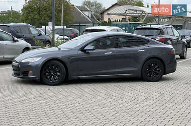 Лифтбек Tesla Model S 2015 в 