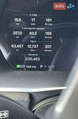 Лифтбек Tesla Model S 2015 в 