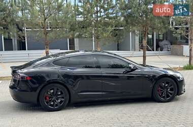 Лифтбек Tesla Model S 2018 в 