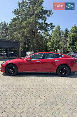 Ліфтбек Tesla Model S 2014 в 
