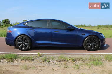 Лифтбек Tesla Model S 2022 в 