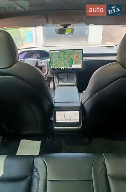 Лифтбек Tesla Model S 2022 в 