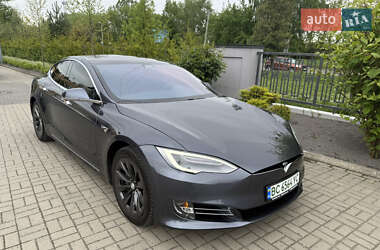 Ліфтбек Tesla Model S 2019 в Львові