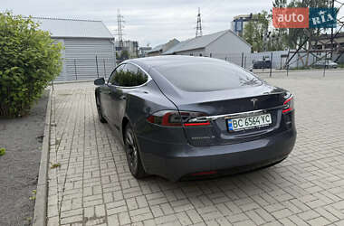 Лифтбек Tesla Model S 2019 в 