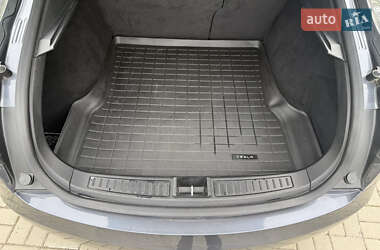Лифтбек Tesla Model S 2019 в 