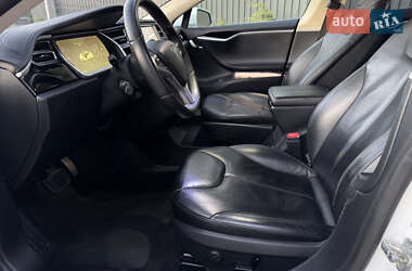 Лифтбек Tesla Model S 2014 в 