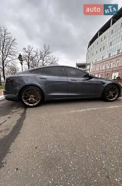 Ліфтбек Tesla Model S 2022 в 