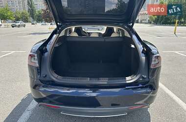 Лифтбек Tesla Model S 2013 в 