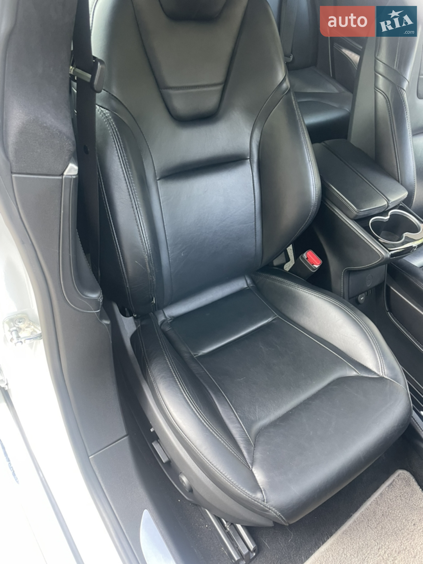 2016 Tesla Model S - мініатюра 19
