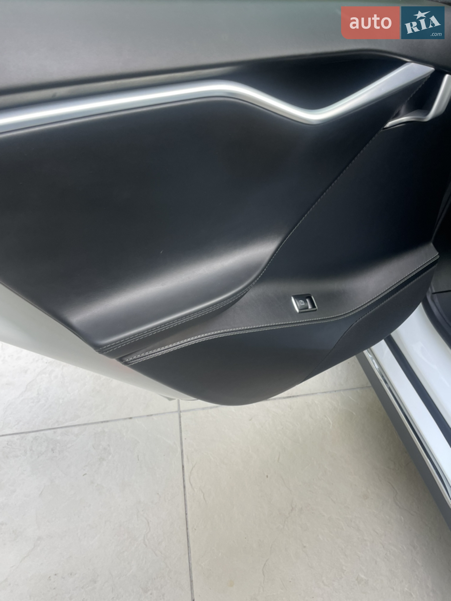 2016 Tesla Model S - мініатюра 23