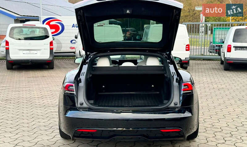 Ліфтбек Tesla Model S 2022 в Одесі