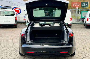Лифтбек Tesla Model S 2022 в 