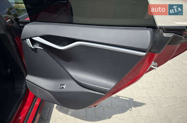 Ліфтбек Tesla Model S 2020 в 