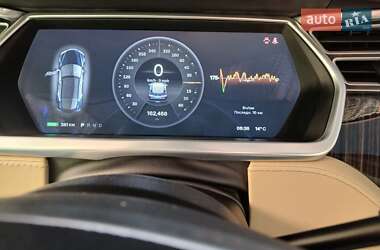 Лифтбек Tesla Model S 2013 в 