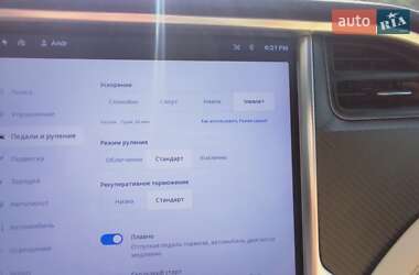 Лифтбек Tesla Model S 2015 в 