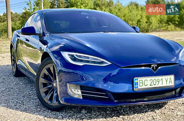 Лифтбек Tesla Model S 2019 в 