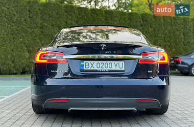 Ліфтбек Tesla Model S 2014 в 