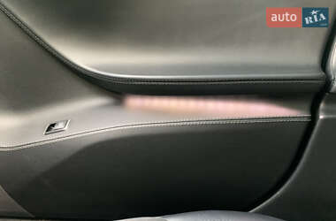 Ліфтбек Tesla Model S 2014 в 