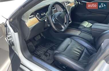 Лифтбек Tesla Model S 2017 в 