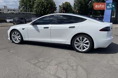 Лифтбек Tesla Model S 2017 в 