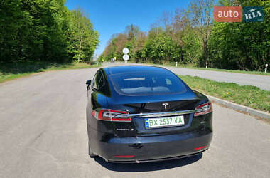 Лифтбек Tesla Model S 2017 в 