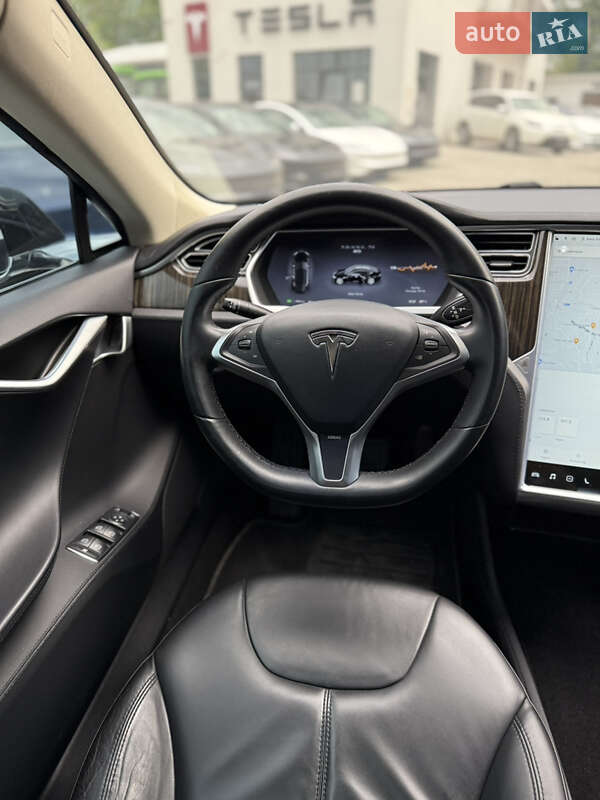 Ліфтбек Tesla Model S 2013 в Вінниці