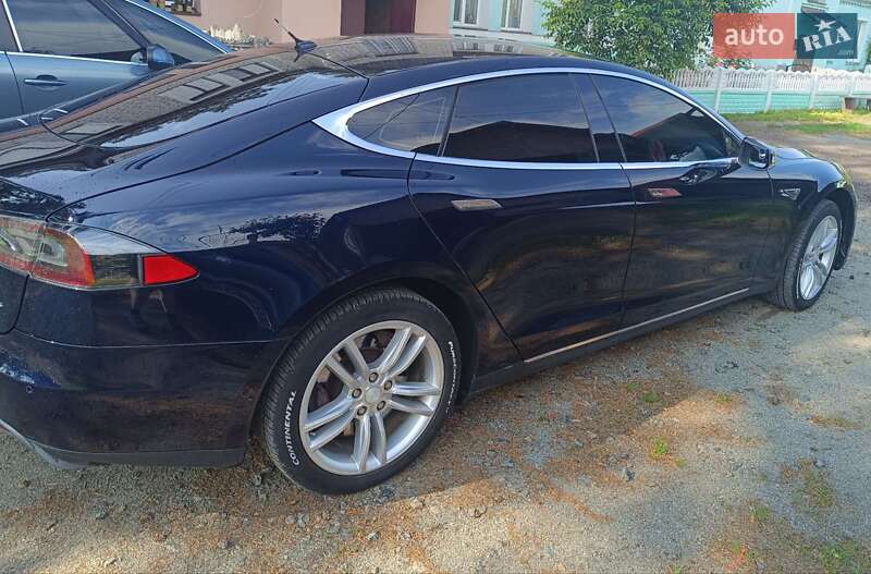 Лифтбек Tesla Model S 2013 в Житомире