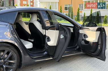Ліфтбек Tesla Model S 2022 в 