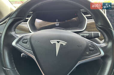 Ліфтбек Tesla Model S 2014 в 