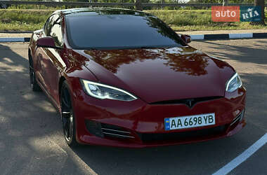 Ліфтбек Tesla Model S 2016 в 