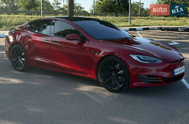 Ліфтбек Tesla Model S 2016 в 