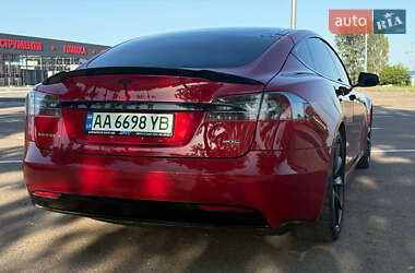 Ліфтбек Tesla Model S 2016 в 