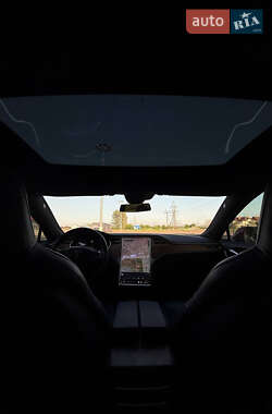 Ліфтбек Tesla Model S 2016 в 