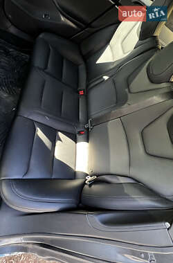 Лифтбек Tesla Model S 2020 в 