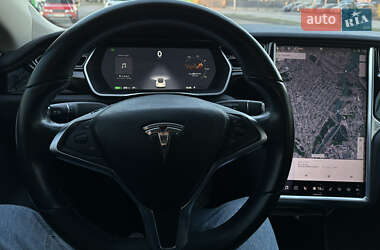 Лифтбек Tesla Model S 2014 в 