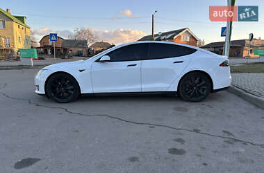 Лифтбек Tesla Model S 2014 в 