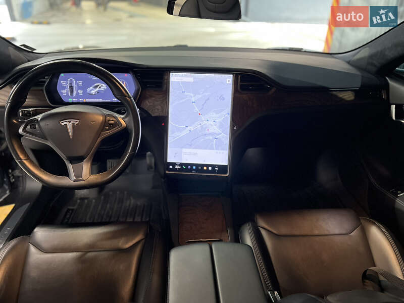 Ліфтбек Tesla Model S 2018 в Самборі