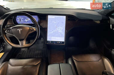Лифтбек Tesla Model S 2018 в 