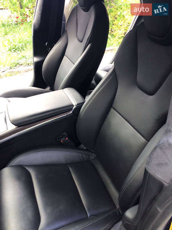 Лифтбек Tesla Model S 2022 в Харькове