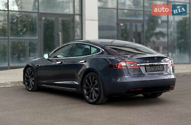 Ліфтбек Tesla Model S 2018 в 