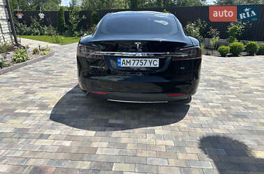 Лифтбек Tesla Model S 2014 в 