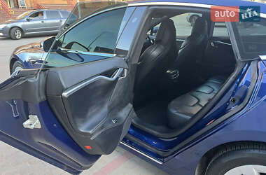 Лифтбек Tesla Model S 2017 в 
