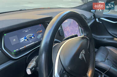 Лифтбек Tesla Model S 2017 в 