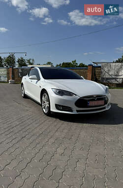 Лифтбек Tesla Model S 2015 в Владимире