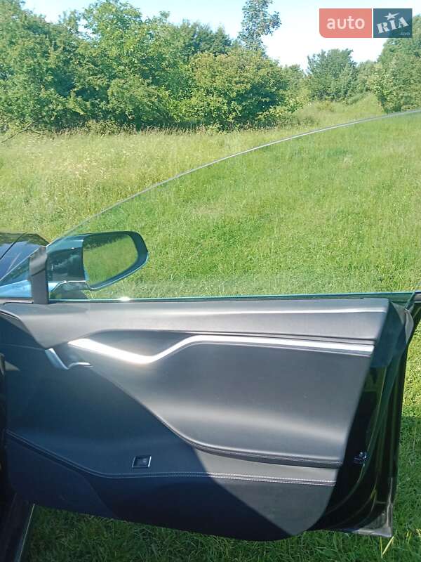 Лифтбек Tesla Model S 2014 в Ивано-Франковске