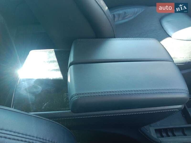 Лифтбек Tesla Model S 2014 в Ивано-Франковске
